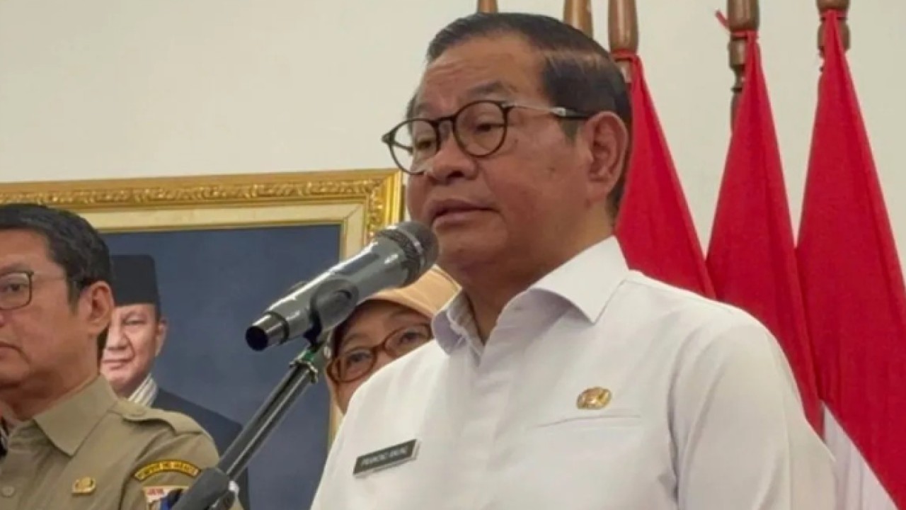 Gubernur DKI Jakarta Pramono Anung Wibowo di Balai Kota, Jakarta, Selasa (10/3/2026). (ANTARA/Lifia Mawaddah Putri). (Antara)