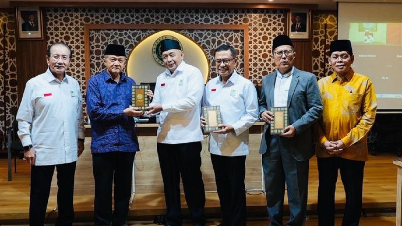 Sinar Mas mewakafkan mushaf Alquran dengan menggandeng Majelis Ulama Indonesia (MUI). (Sinar Mas)