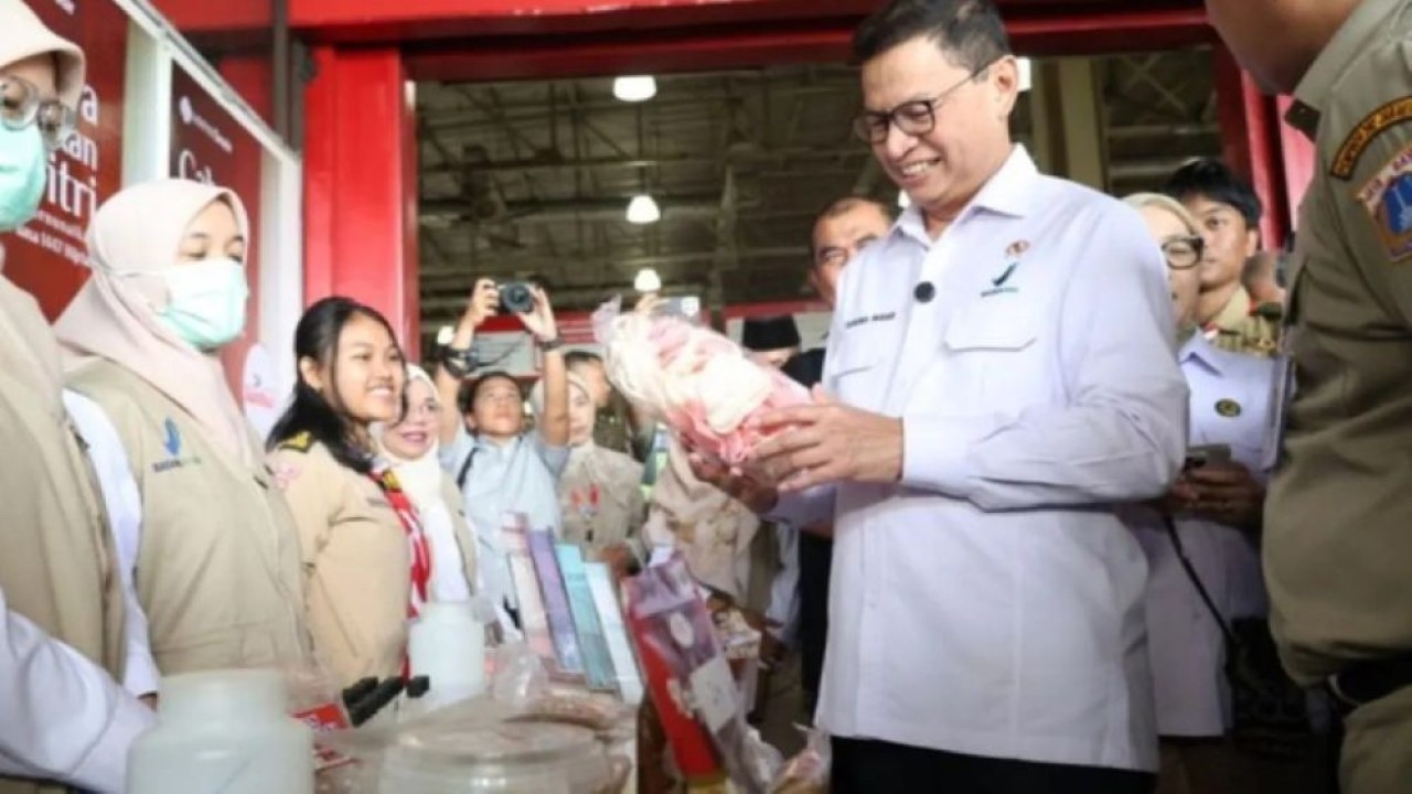 Badan Pengawas Obat dan Makanan (BPOM) bersama Pemerintah Provinsi DKI Jakarta melakukan intensifikasi pengawasan pangan selama Ramadhan dan jelang Idulfitri 1447 H sebagai bentuk komitmennya dalam melindungi masyarakat, di Jakarta, Senin (9/3/2026). (Foto: Antara)