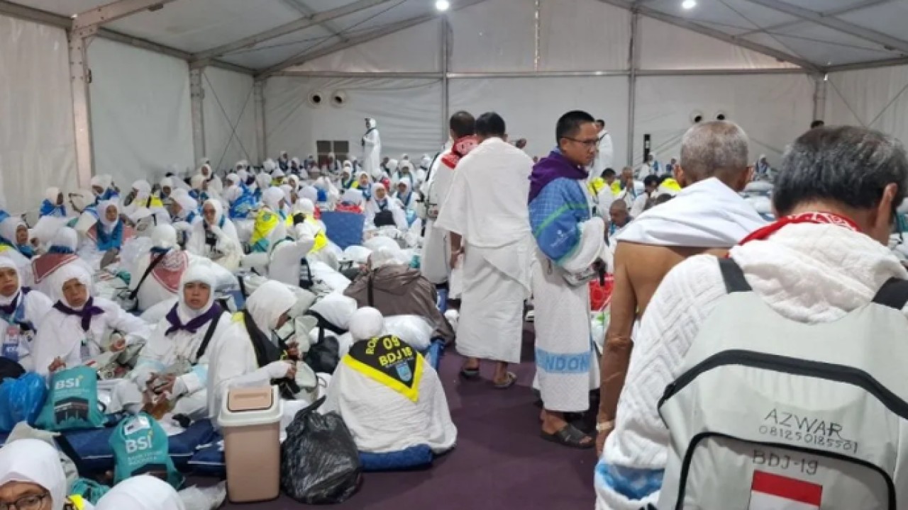 Jamaah Indonesia jelang Wukuf di Arafah, Selasa (26/5/2026). ANTARA/HO-Kemenhaj (Antara)