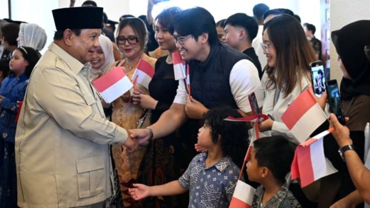 Kedatangan Presiden Prabowo Subianto di Cebu, Filipina, pada Kamis, 7 Mei 2026, berlangsung hangat dan penuh antusiasme dari diaspora Indonesia yang telah menanti di hotel tempat Presiden bermalam selama mengikuti rangkaian Konferensi Tingkat Tinggi (KTT) ke-48 ASEAN. (Foto: Istimewa)