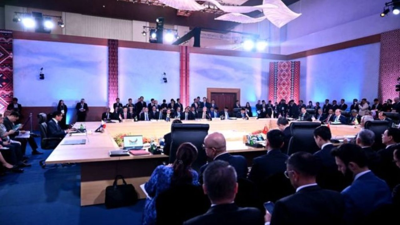 Presiden Prabowo Subianto menghadiri sesi pleno Konferensi Tingkat Tinggi (KTT) ke-48 ASEAN di Mactan Expo, Cebu, Filipina. (Foto: Setpres)