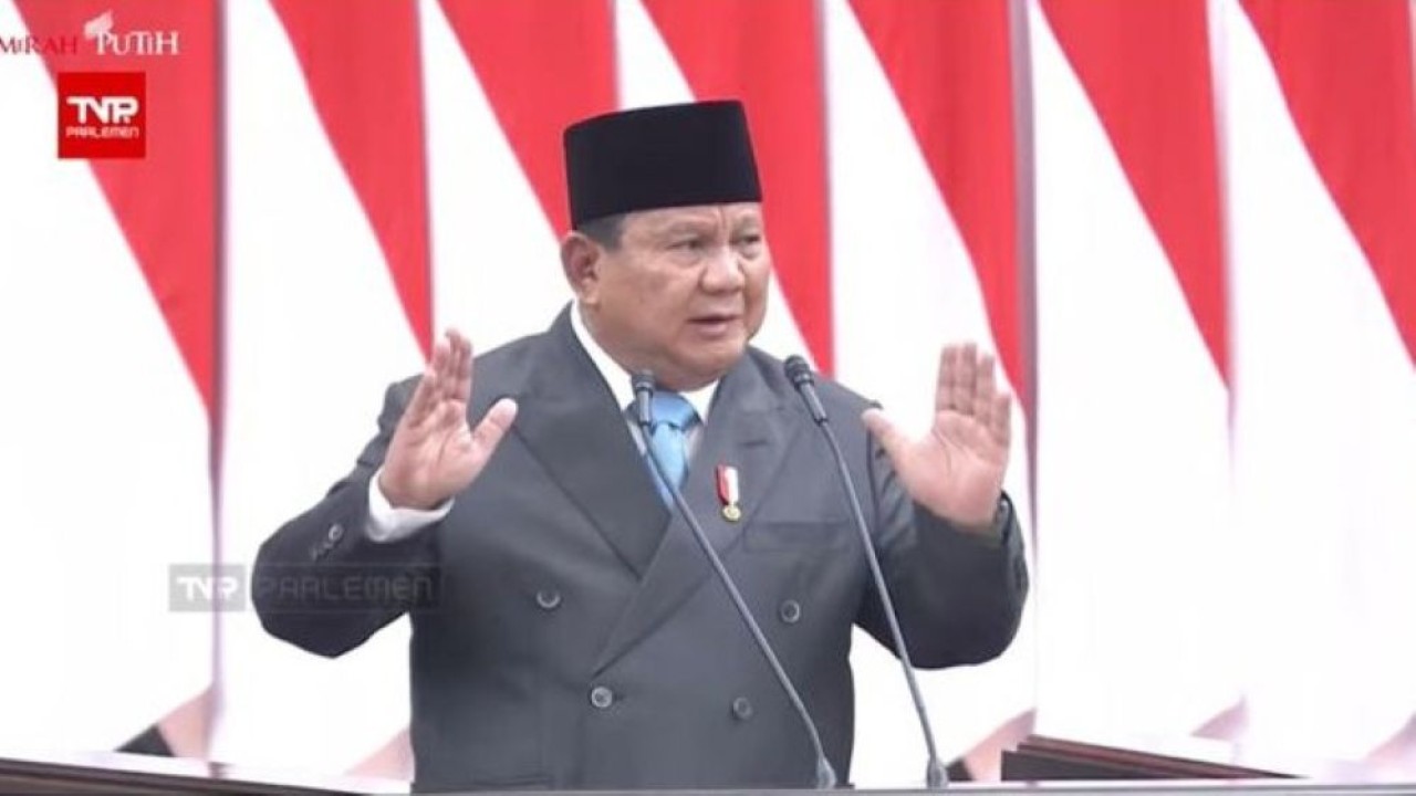 Presiden Prabowo Subianto menyampaikan kerangka ekonomi makro. (Foto: YouTube TVR Parlemen)