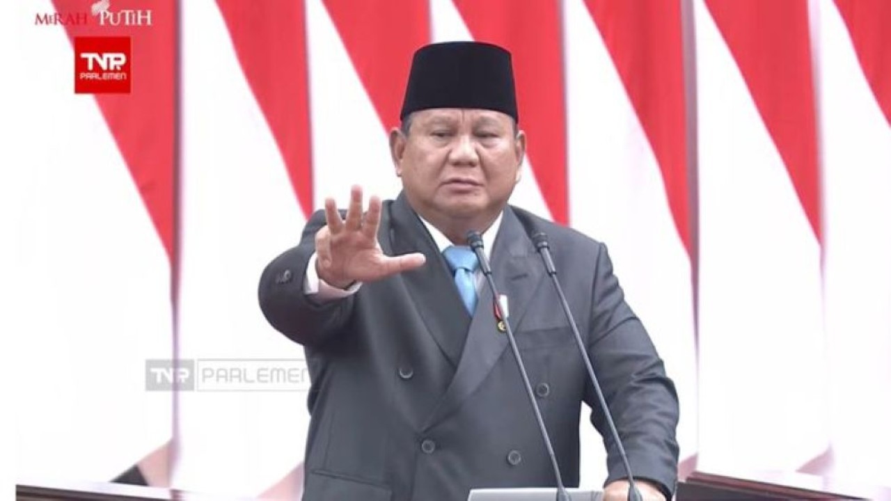 Presiden Prabowo Subianto menyampaikan kerangka ekonomi makro. (Foto: YouTube TVR Parlemen)