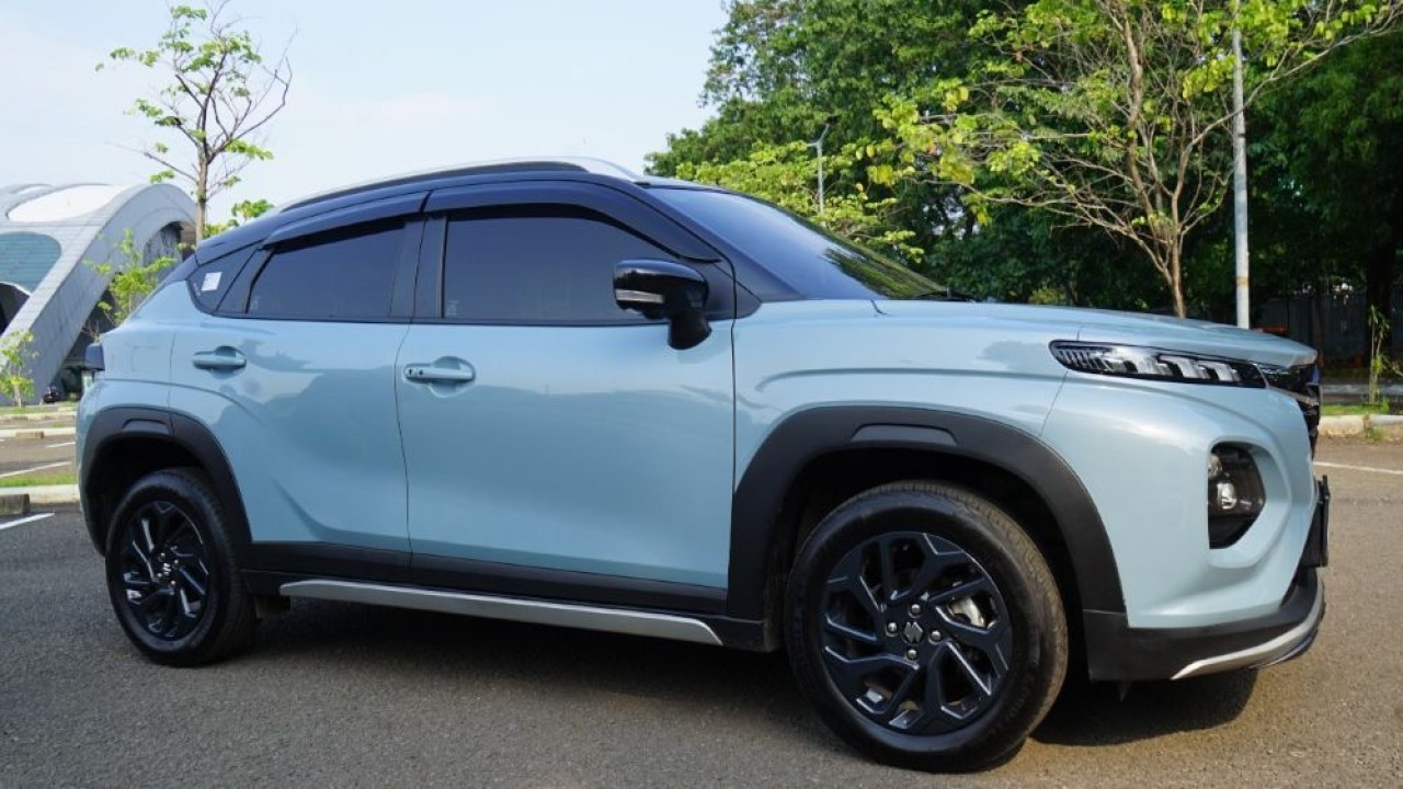 Suzuki Fronx SGX Hybrid. (Foto: Toga Ibnu Pratama/NTV)