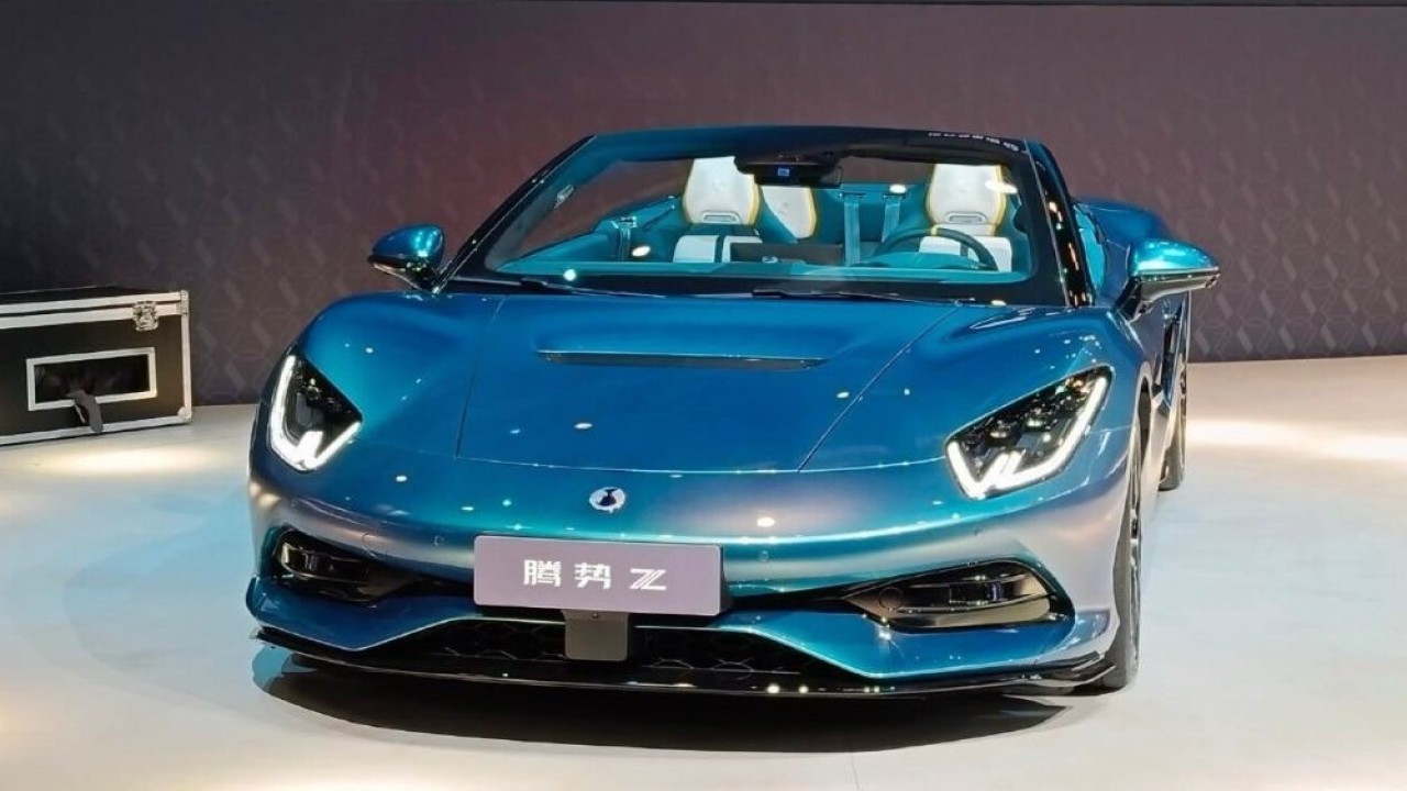 Mobil sport listrik convertible pertama dari merek premium BYD, Denza Z. (Foto: Istimewa via CarNewsChina)