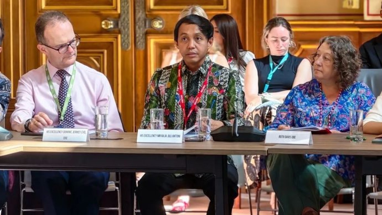 Menteri Kehutanan (Menhut) Raja Juli Antoni dalam forum Indonesia Climate Leadership Luncheon yang diselenggarakan di Houses of Parliament, Westminster, London, dalam rangkaian London Climate Action Week 2026 di London, Inggris Kamis, 25 Juni 2026. (Antara)