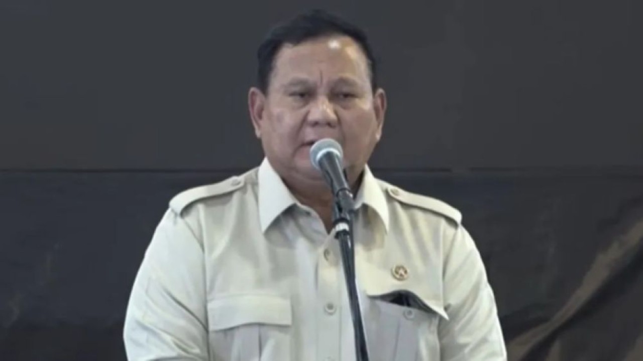 Tangkapan layar - Presiden Prabowo Subianto memberikan arahan dalam peninjauan Sekolah Rakyat Menengah Pertama 17 Tabanan di Bali, Minggu (7/6/2026). (Foto: Antara)