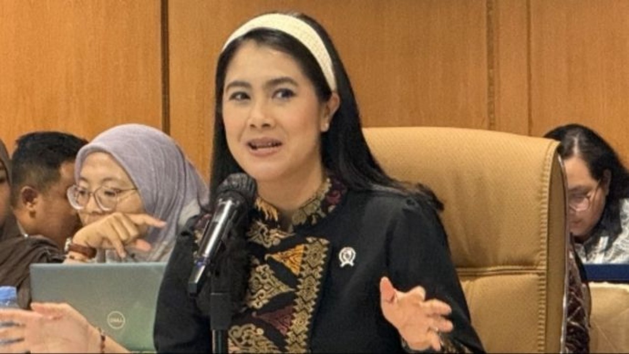 Wamendukbangga (Ratu Ayu Isyana Bagoes Oka) (NTVNews)