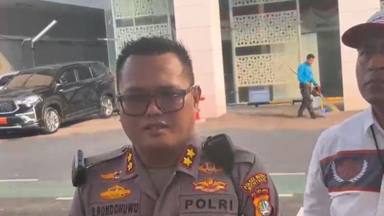 Kapolsek Menteng AKBP Braiel Arnold Rondonuwu (NTVnews/Adiansyah)