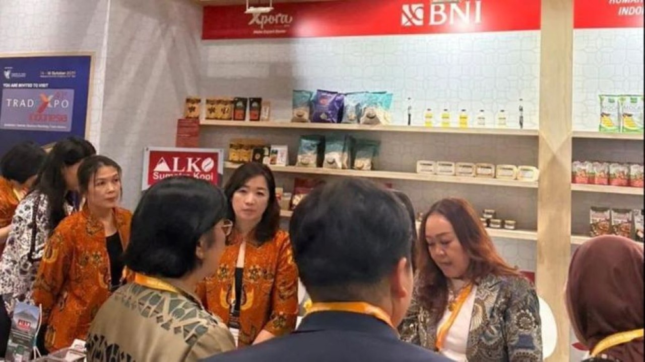 Alko Sumatra Kopi, salah satu UKM program BNI Xpora, berpartisipasi pada Korea Import Expo 2026 di Seoul, Korea Selatan. (Antara)
