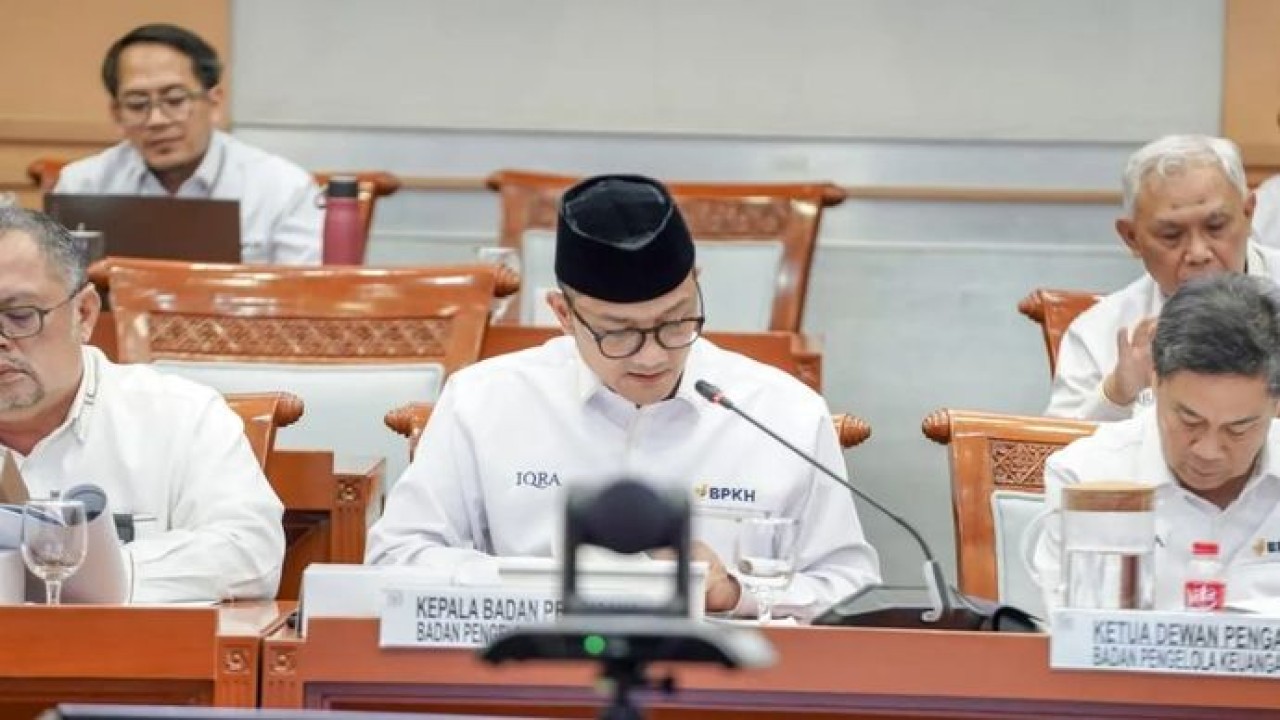 Kepala Badan Pelaksana BPKH Fadlul Imansyah saat rapat kerja bersama Komisi VIII DPR RI. (Antara)