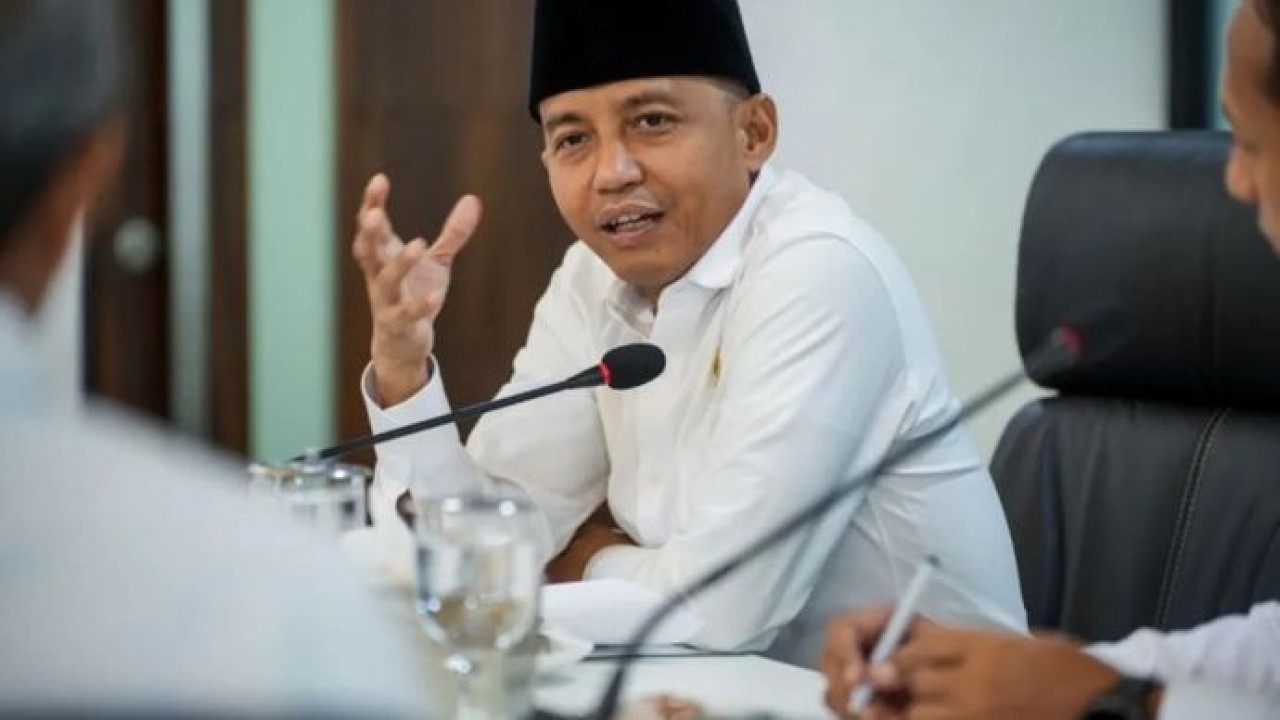 Menteri Kehutanan (Menhut) Raja Juli Antoni dalam rapat bersama jajaran Direktorat Jenderal Konservasi Sumber Daya Alam dan Ekosistem (KSDAE), Selasa, 21 Juli 2026. (Antara)