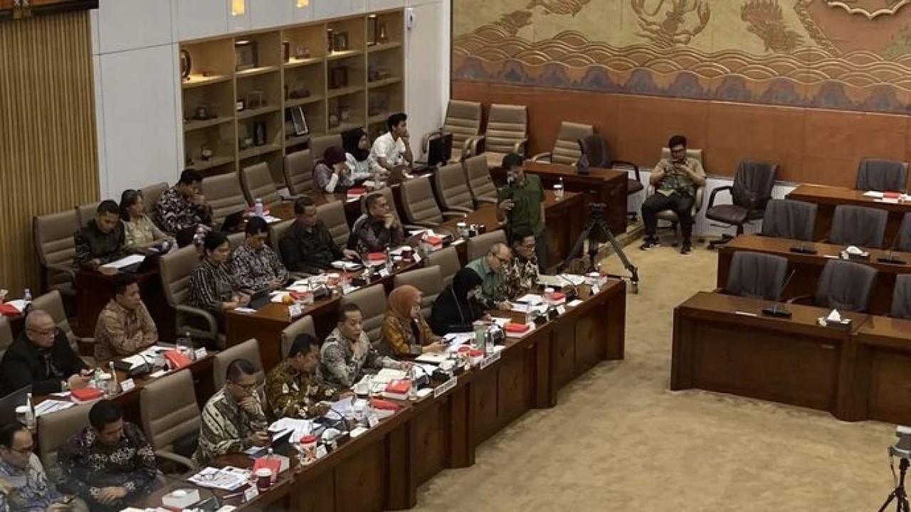 Kementerian Koperasi dalam Rapat Kerja Komisi VI DPR RI di Jakarta, Rabu, 15 Juli 2026 (Antara)