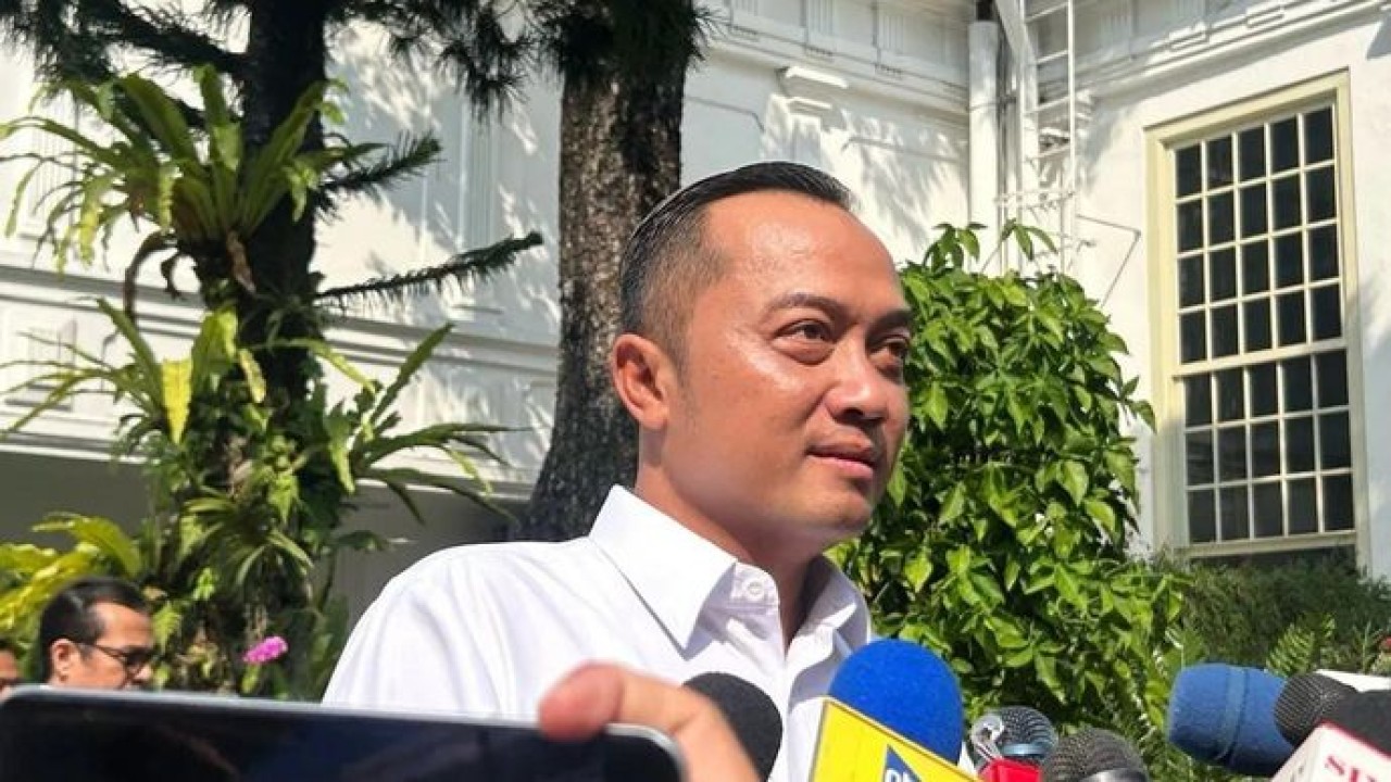 Menteri Sekretaris Negara Prasetyo Hadi menghadiri Sidang Kabinet Paripurna di Kompleks Istana Kepresidenan (Antara)