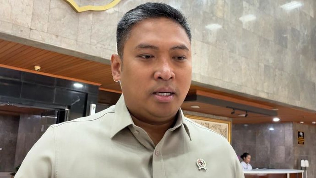 Wakil Menteri Pertanian (Wamentan) Sudaryono buka suara terkait ditunjuk Presiden Prabowo Subianto sebagai Kepala Badan Gizi Nasional (BGN), menggantikan Nanik S Deyang yang mengundurkan diri karena alasan kesehatan.