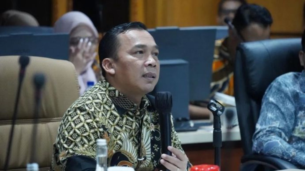 Mendukbangga/Kepala BKKBN Wihaji dalam rapat pengendalian program yang digelar di Kantor Kemendukbangga, Jakarta, pada Selasa, 21 Juli 2026. (Antara)