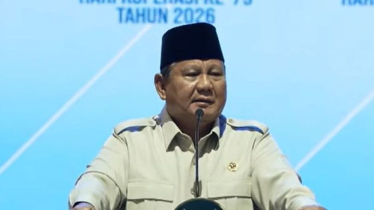 Presiden Prabowo Subianto saat menghadiri peringatan Hari Koperasi Nasional (Harkopnas) 2026 di Indonesia Arena, Komplek Gelora Bung Karno (GBK), Jakarta, Minggu, 12 Juli 2026. (Foto: YouTube Sekretariat Presiden)