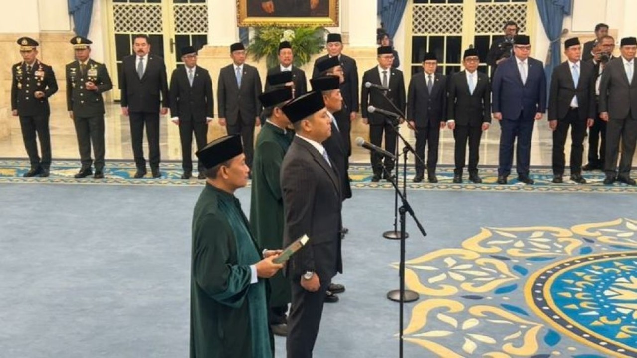 Prabowo Subianto resmi melantik Sudaryono sebagai Kepala Badan Gizi Nasional (BGN) di Istana Negara, Rabu, 22 Juli 2026. (Foto: NTVnews)