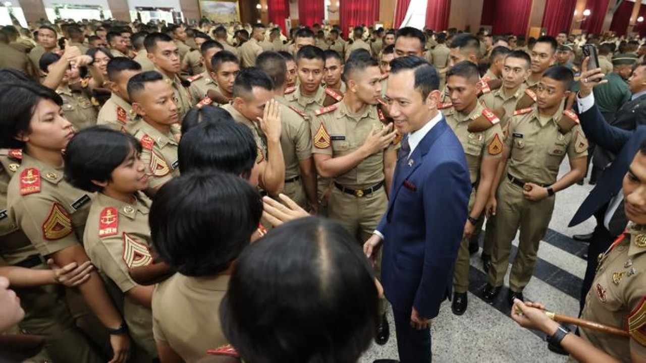 AHY Ajak Taruna Akmil Dalami Pemikiran Clausewitz dan Sun Tzu untuk Perkuat Strategi Pertahanan