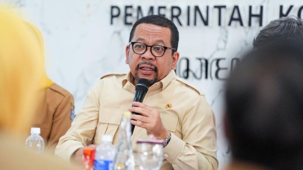 Kawal Langsung Program Prabowo, Qodari: Digitalisasi Perlinsos Jadi Kunci Keadilan Penyaluran Bansos.