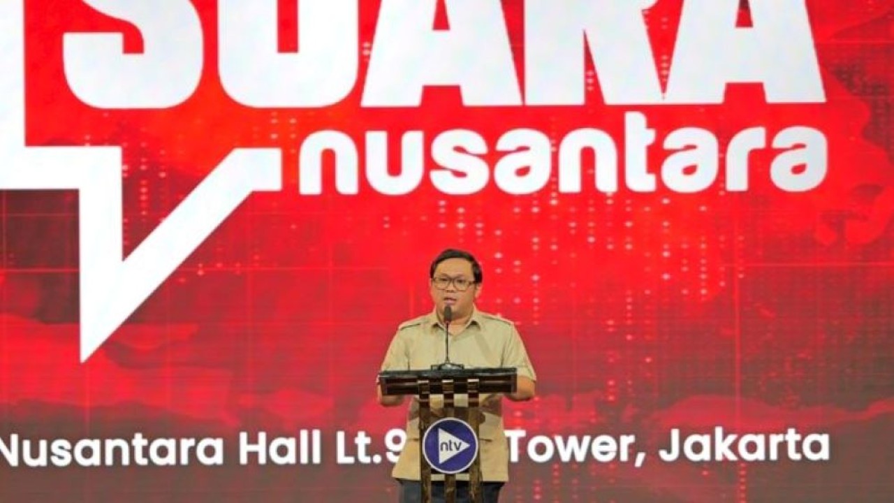 Timothy Ivan TriyonoDeputi II Badan Komunikasi dan Informasi (BAKOM) RI (NTVNews)
