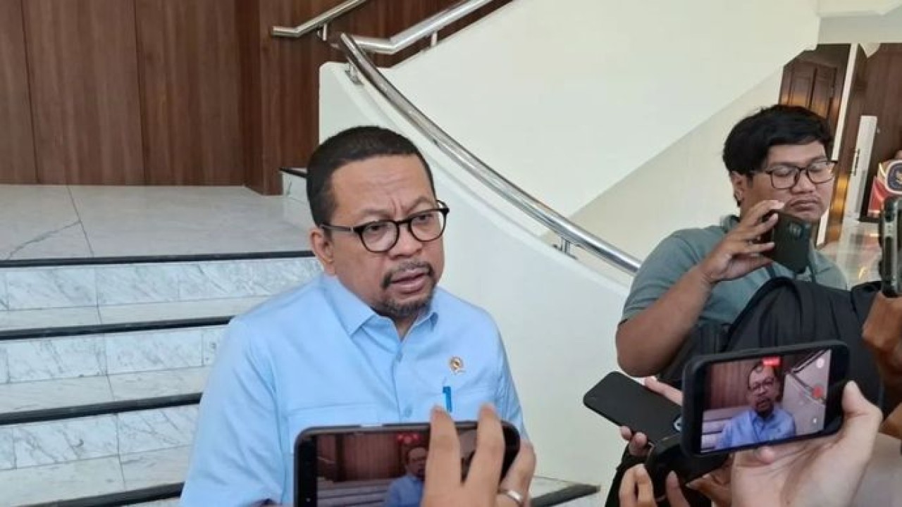 Kepala Badan Komunikasi Pemerintah RI Qodari saat memberikan keterangan kepada media di Kantor bakkPemerintah RI, Jakarta, Rabu (26/8/2026). (Antara)