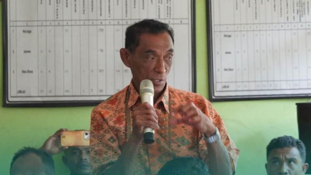 Kepala Desa di Kabupaten Ende dalam kegiatan Fasilitasi dan Pembinaan Kelompok Masyarakat Melalui Peningkatan Literasi Digital bersama BAKTI E-Community yang digelar di Balai Desa Ndungga, Kabupaten Ende, Nusa Tenggara Timur (NTT). (Instagram)