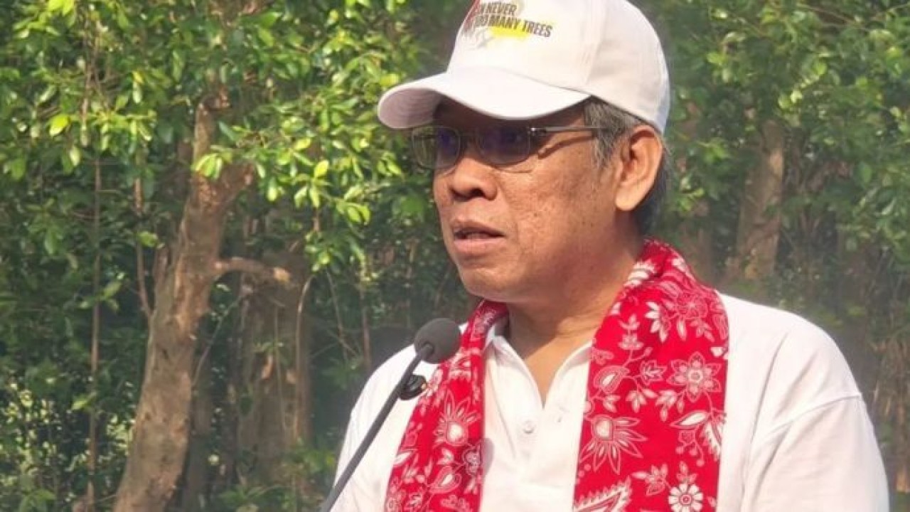 Direktur Jenderal Konservasi Sumber Daya Alam dan Ekosistem Kemenhut, Satyawan Pudyatmoko di Taman Wisata Alam (TWA) Angke, Jakarta, Senin (10/8/2026 (Antara)