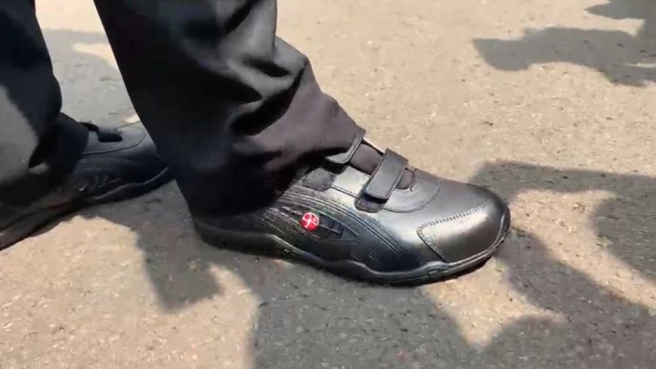 Sepatu buatan BRIN. (Foto: NTVnews)