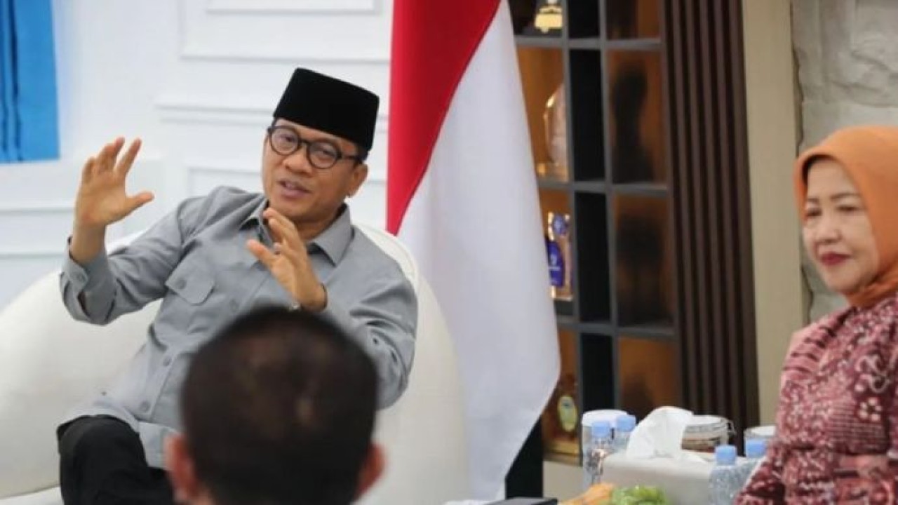 Menteri Desa dan Pembangunan Daerah Tertinggal (Mendes PDT) Yandri Susanto menerima audiensi Wakil Bupati (Wabup) Malang Lathifah Shohib di Kantor Kemendes PDT, Jakarta, Selasa, 8 September 2026. (Antara)