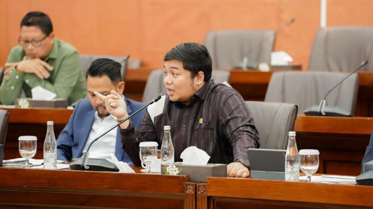 Anggota Komisi VI DPR RI dari Fraksi Partai Gerindra, Kawendra Lukistian