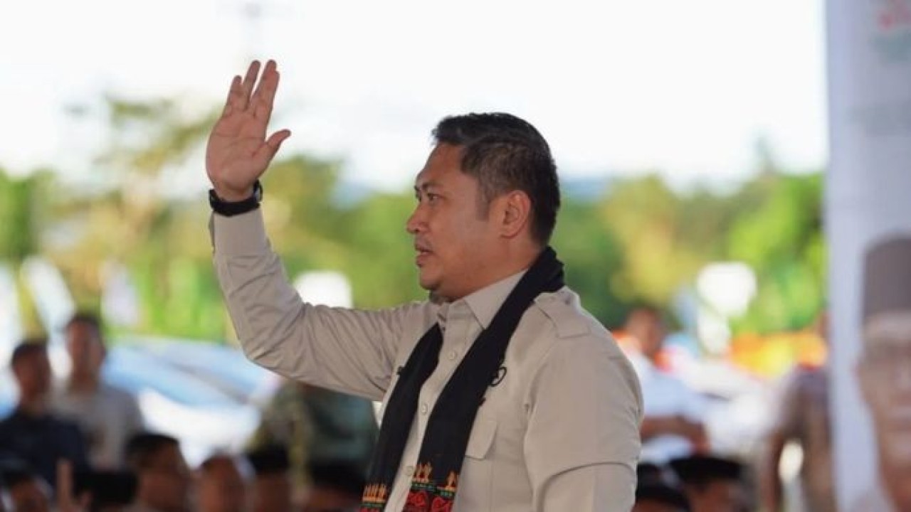 Kepala BGN Sudaryono dalam kunjungannya ke Aceh pada Selasa, 13 Oktober 2026 untuk memastikan penyediaan bahan baku Program Makan Bergizi Gratis (MBG) berasal dari peternak dan petani lokal. (Antara)