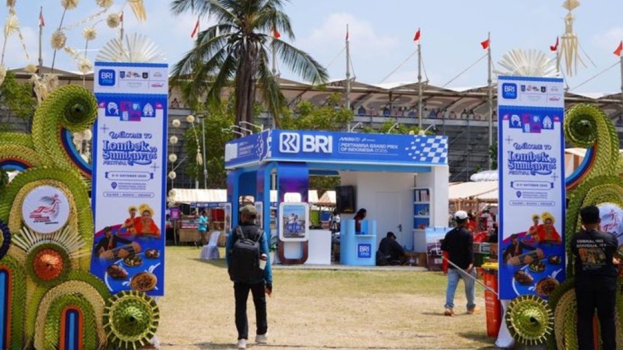 Kehadiran BRI di Pertamina Mandalika International Circuit selama ajang MotoGP 2026 menjadi momentum strategis untuk memperluas inklusi keuangan, layanan perbankan digital lewat BRImo, serta mendukung kemajuan UMKM nasional. (Foto: Dok/Istimewa/BRI)