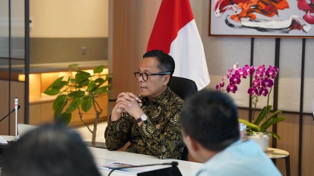 Kepala BP BUMN sekaligus COO Danantara Indonesia Dony Oskaria
