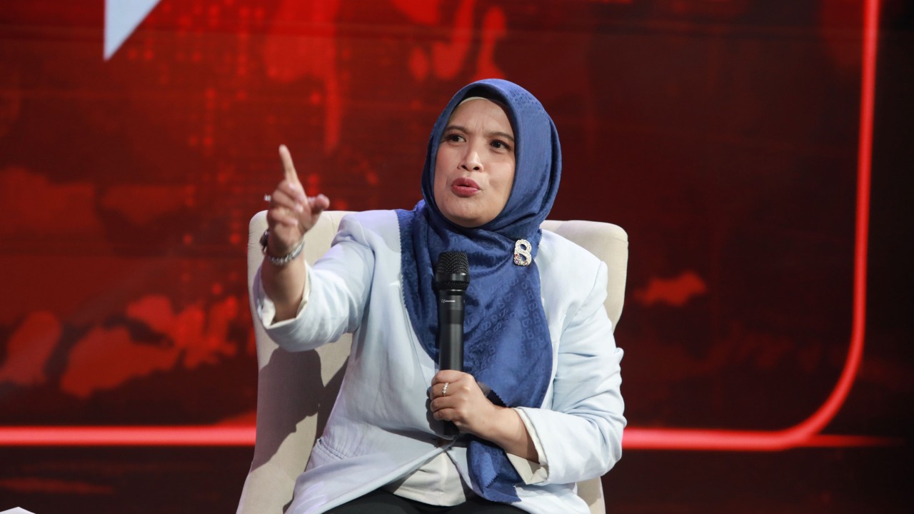 Anggota Ombudsman RI, Syafrida Rachmawati Rasahan dalam mega talkshow Suara Nusantara di Nusantara TV