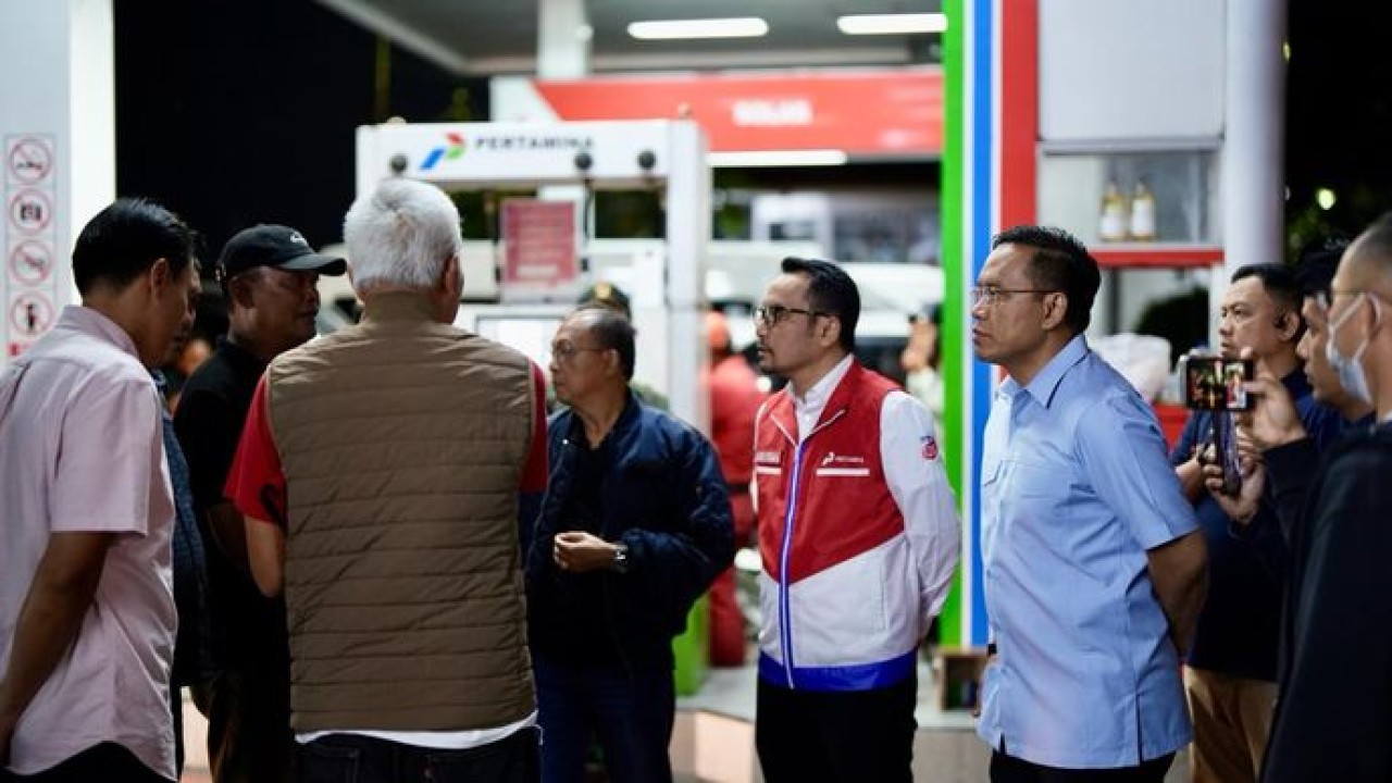 Dirut Pertamina tinjau distribusi BBM di Bali, pastikan percepatan pemulihan penyaluran energi (Dok PERTAMINA)