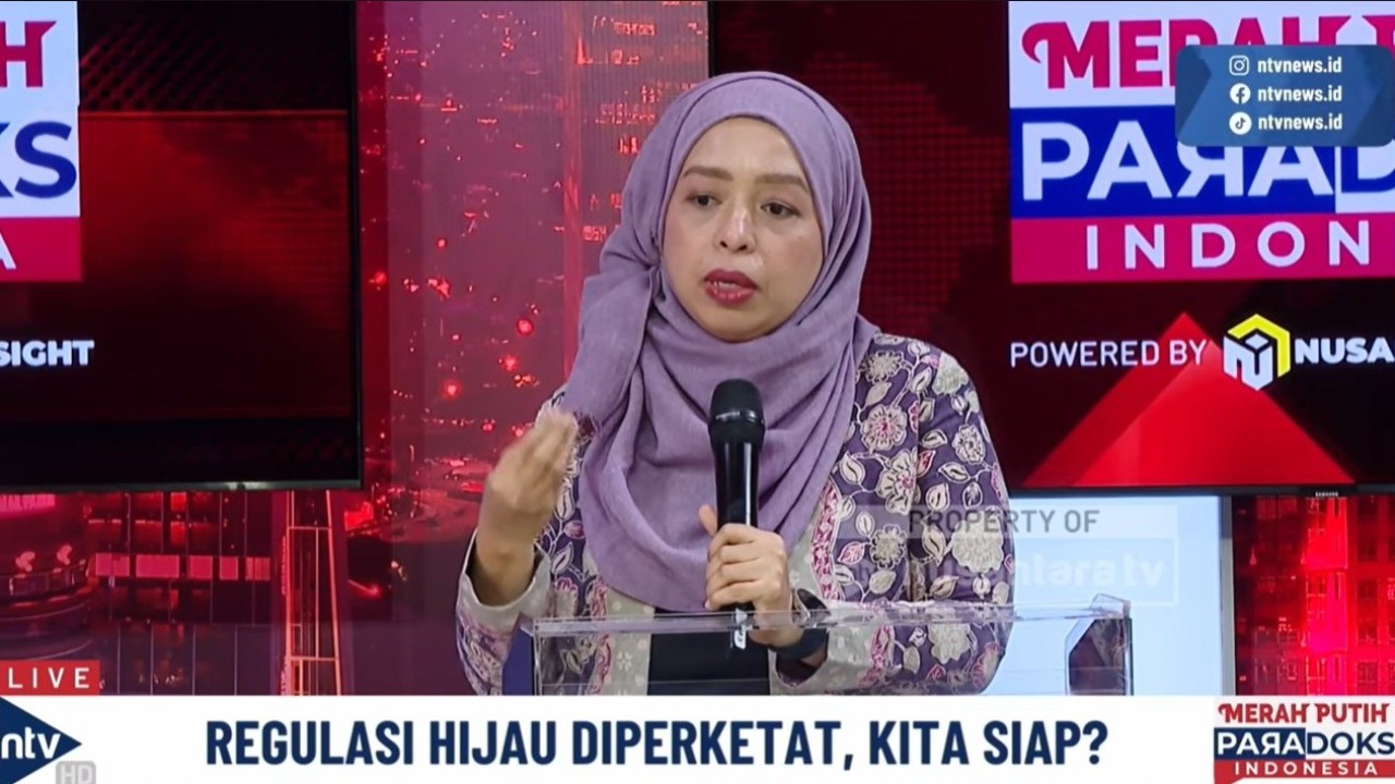 Guru Besar Fakultas Ekonomi dan Bisnis Universitas Indonesia (FEB UI), Prof. Ratna Wardhani saat menjadi narasumber dalam Program MERAH PUTIH di Nusantara TV, Jumat (23/10/2026).