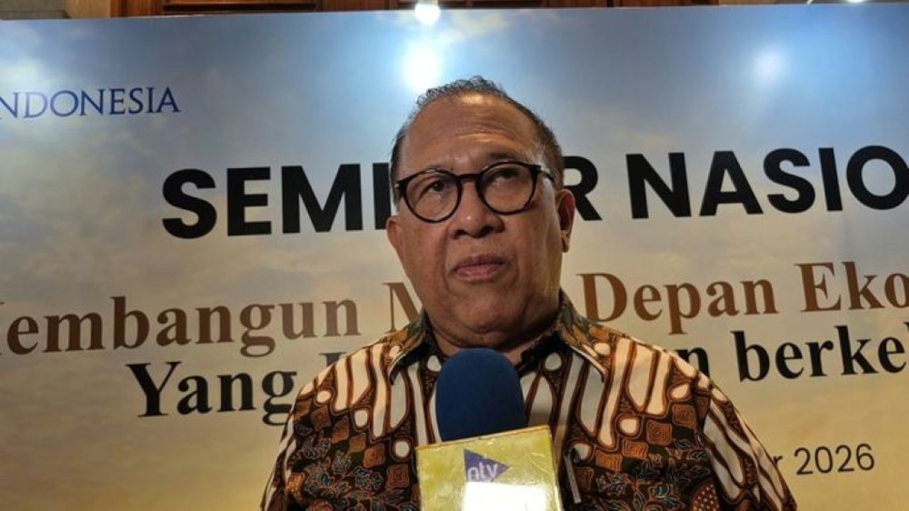 Wakil Menteri Pariwisata dan Ekonomi Kreatif Kabinet Indonesia Bersatu II periode 2011-2014, Sapta Nirwandar menilai ekonomi syariah dan industri halal dinilai memiliki potensi besar untuk terus dikembangkan di tengah kondisi ekonomi global yang masih belum stabil. (Foto: Dok/Istimewa)