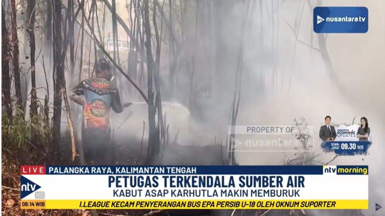 Kebakaran hutan dan lahan (Karhutla) di Kota Palangka Raya, Kalimantan Tengah yang terus meningkat.