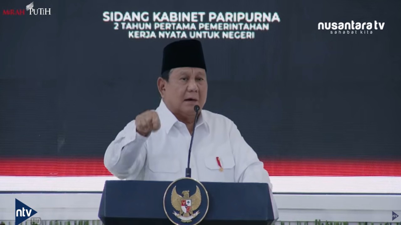Presiden Prabowo Subianto sampaikan pidato 2 tahun pemerintahannya di Sidang Kabinet Paripurna