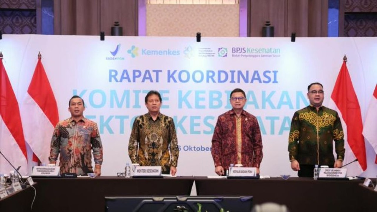 Menteri Kesehatan Budi Gunadi Sadikin, Kepala BPOM Prof. Taruna Ikrar, beserta jajaran pimpinan lembaga dan kementerian terkait saat memimpin Rapat Koordinasi Komite Kebijakan Sektor Kesehatan (KKSK) Triwulan III Tahun 2026 di Bogor. (Foto: Dok/Istimewa)